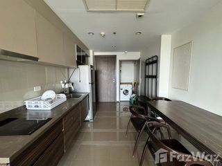 Condo en alquiler de 2 habitaciones en Khlong San, Bangkok