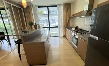 For rent 3 bedrooms apartment in Pathum Wan, Bangkok