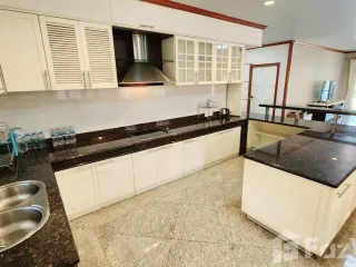 ให้เช่า 5 ห้องนอน ทาวน์เฮ้าส์ ใน ลาดพร้าว, กรุงเทพฯ