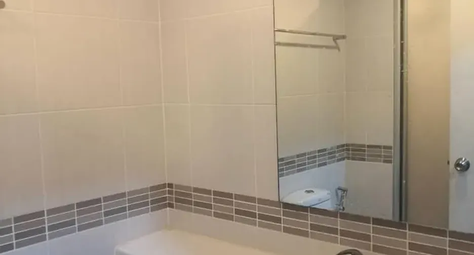 Condo en alquiler de 1 habitaciones en Huai Khwang, Bangkok