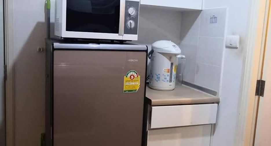 Condo en alquiler de 1 habitaciones en Huai Khwang, Bangkok