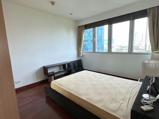Condo en alquiler de 2 habitaciones en Yan Nawa, Bangkok