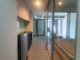 For rent 1 bed condo in Phaya Thai, Bangkok