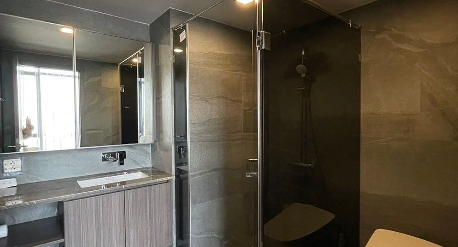 For rent 1 bed condo in Ratchathewi, Bangkok