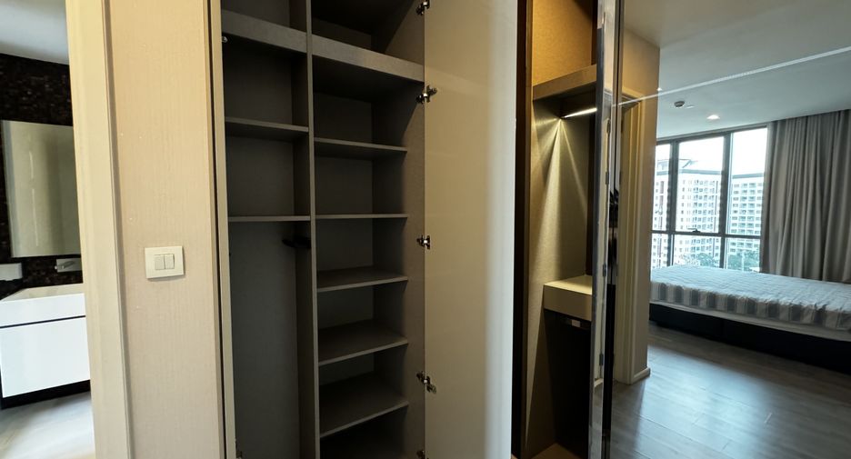 Condo en alquiler de 2 habitaciones en Khlong Toei, Bangkok