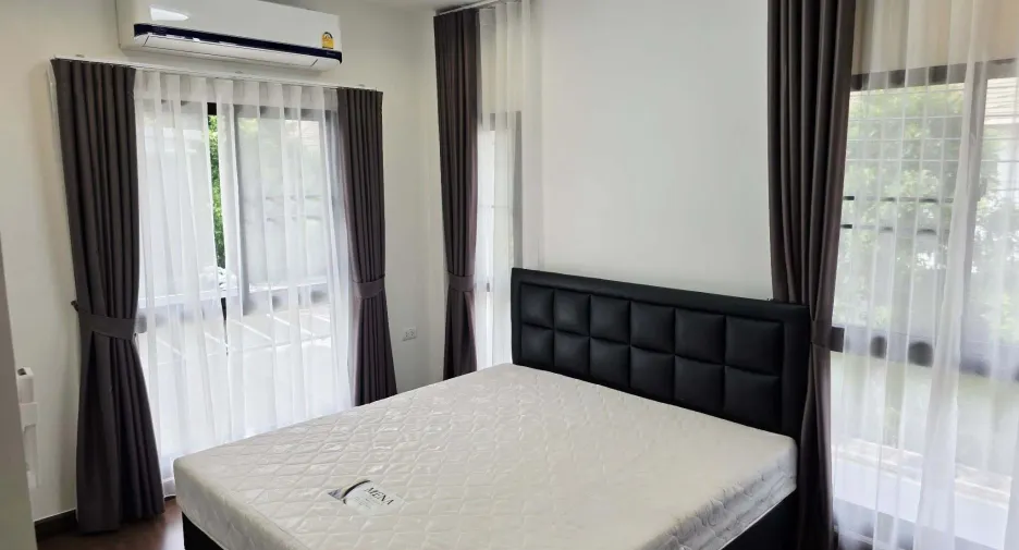 For rent 4 bedrooms house in Prawet, Bangkok