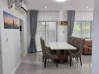 出租 4 卧室 独立屋 在 Prawet, 曼谷