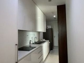 Condo en alquiler de 3 habitaciones en Pathum Wan, Bangkok
