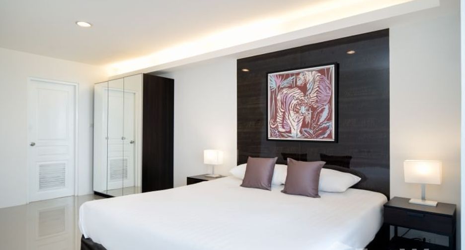 For rent 2 bedrooms apartment in Khlong Toei, Bangkok
