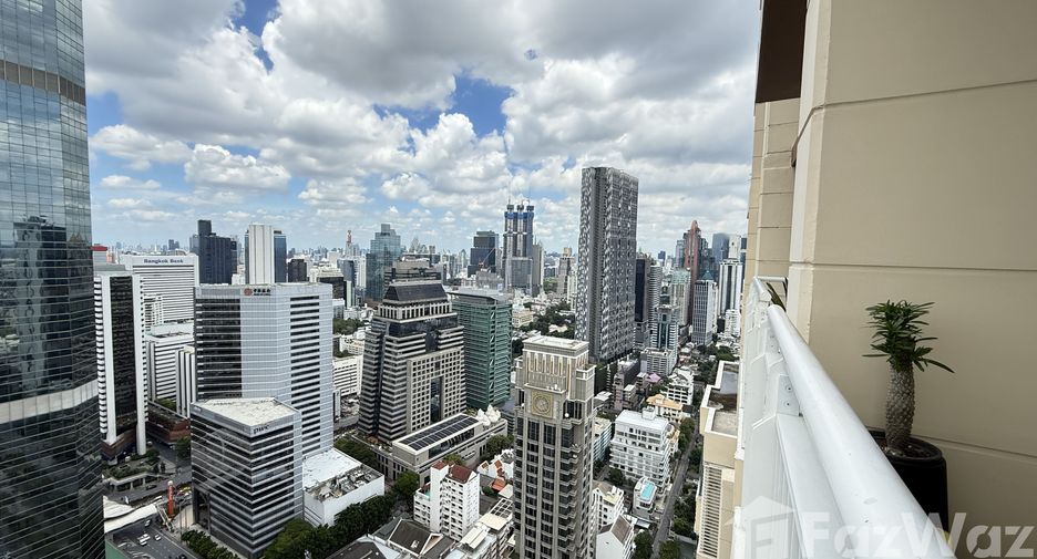 For rent 3 ベッドルーム condo in Sathon, Bangkok