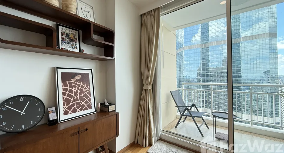For rent 3 ベッドルーム condo in Sathon, Bangkok