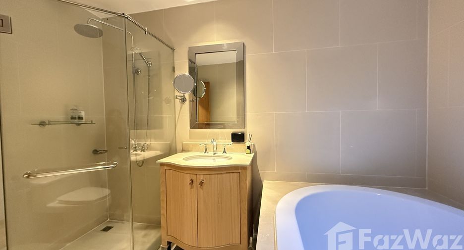 For rent 3 ベッドルーム condo in Sathon, Bangkok