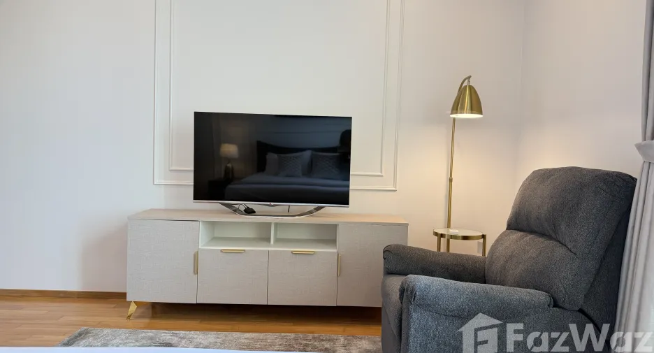 For rent 3 ベッドルーム condo in Sathon, Bangkok