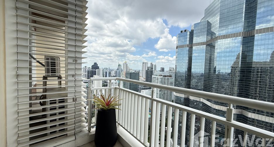 For rent 3 ベッドルーム condo in Sathon, Bangkok