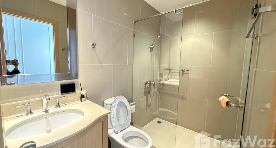 For rent 3 ベッドルーム condo in Sathon, Bangkok