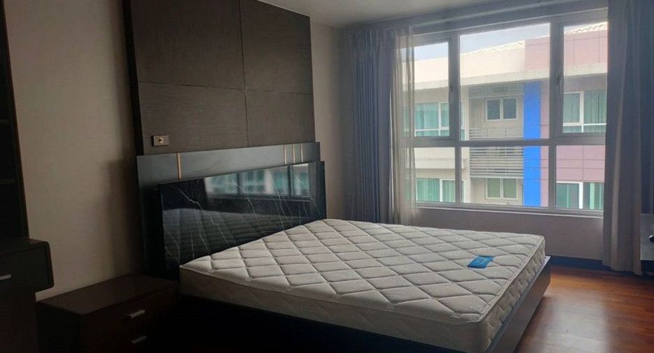 For rent 2 ベッドルーム condo in Watthana, Bangkok