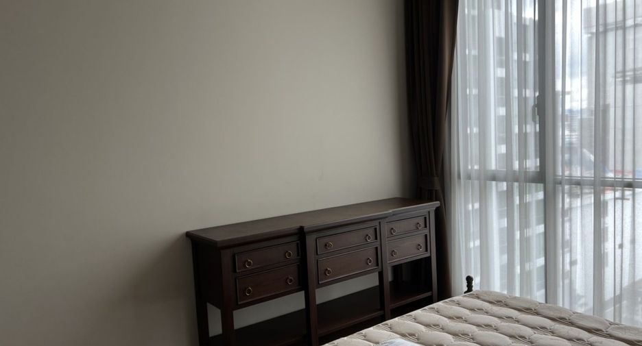 For rent 2 bedrooms condo in Watthana, Bangkok
