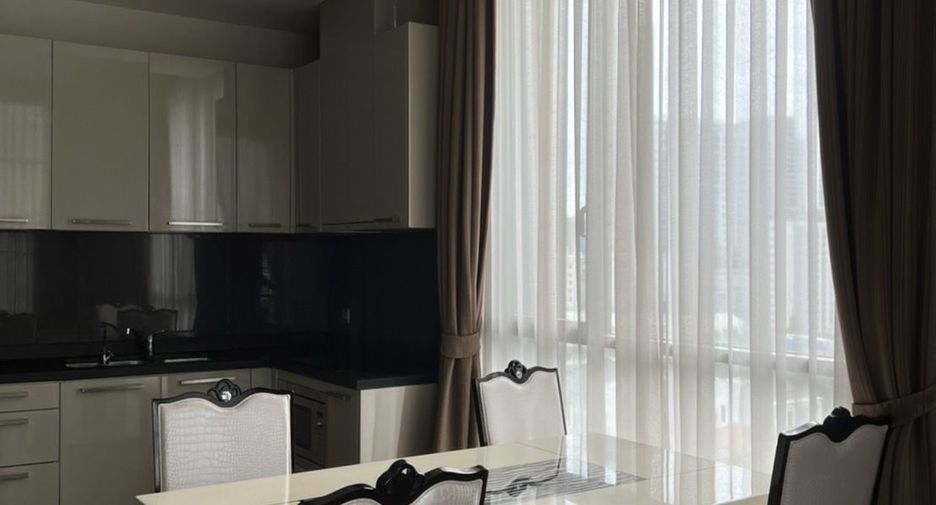For rent 2 bedrooms condo in Watthana, Bangkok