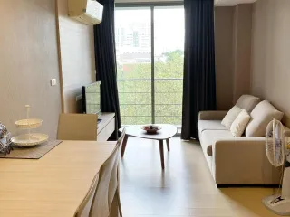 Condo en alquiler de 1 habitaciones en Sathon, Bangkok