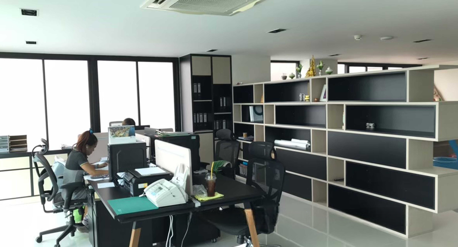 For rent office in Lat Phrao, Bangkok