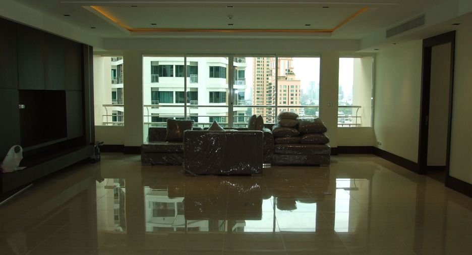 Wohnung zur Miete mit 4 Zimmer in Khlong Toei, Bangkok
