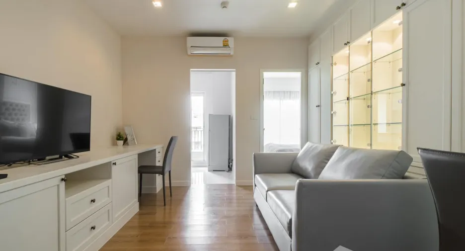 For rent 1 bed condo in Pathum Wan, Bangkok