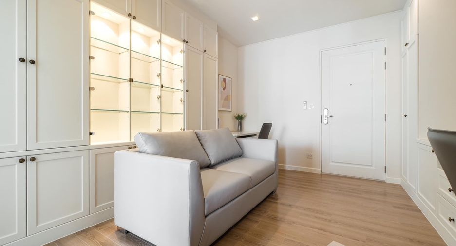 For rent 1 bed condo in Pathum Wan, Bangkok