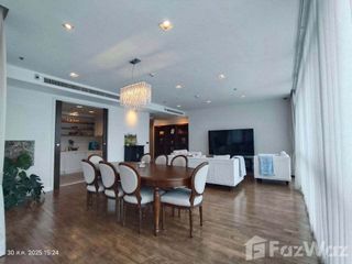 For rent 4 bedrooms condo in Pathum Wan, Bangkok