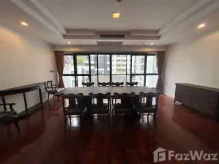 À louer 3 chambres appartement à Khlong Toei, Bangkok
