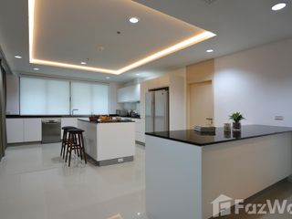 À louer 4 chambres appartement à Watthana, Bangkok
