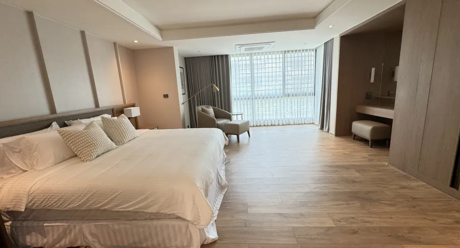 For rent 3 bedrooms apartment in Watthana, Bangkok