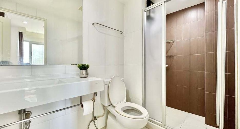 For rent 1 bed condo in Phaya Thai, Bangkok