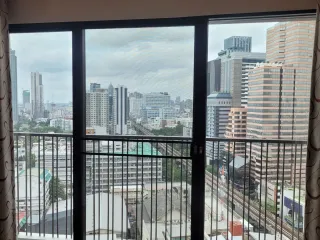 For rent 1 bed condo in Phaya Thai, Bangkok