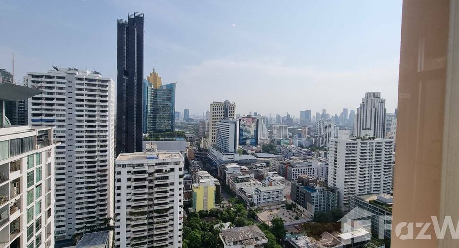 For rent 2 bedrooms condo in Watthana, Bangkok