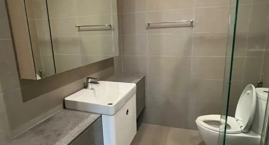 For rent 1 bed condo in Pathum Wan, Bangkok