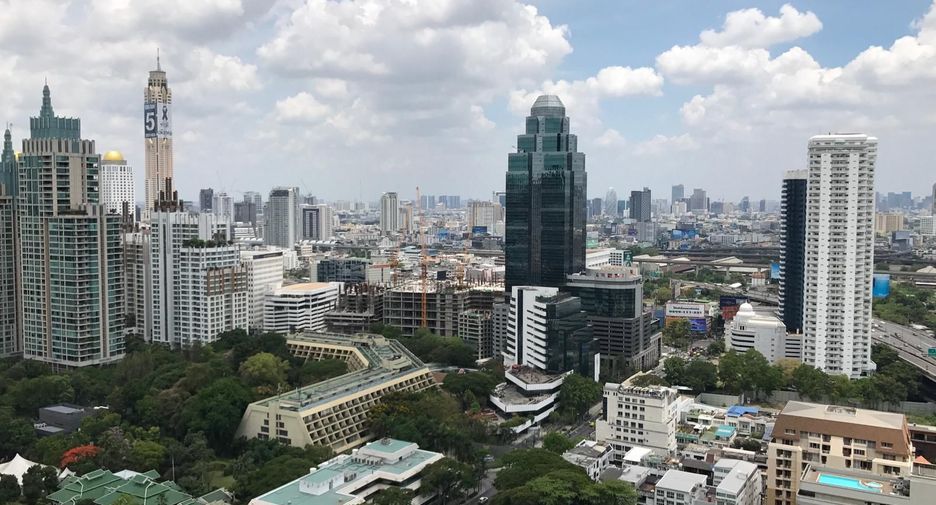 Condo en alquiler de 2 habitaciones en Pathum Wan, Bangkok