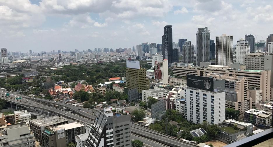 Condo en alquiler de 2 habitaciones en Pathum Wan, Bangkok