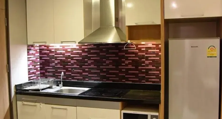 For rent 2 bedrooms condo in Khlong Toei, Bangkok