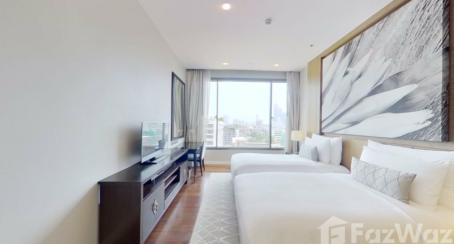 For rent 2 bedrooms condo in Watthana, Bangkok