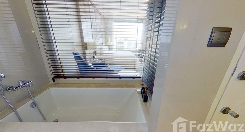 For rent 2 bedrooms condo in Watthana, Bangkok