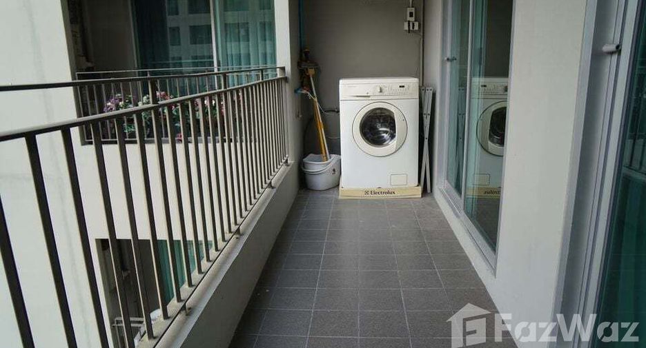 For rent 2 bedrooms condo in Pathum Wan, Bangkok