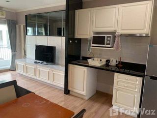 For rent 2 bedrooms condo in Pathum Wan, Bangkok