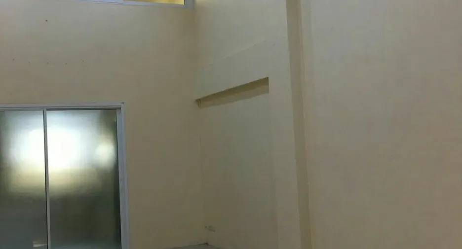For rent retail Space in Bang Na, Bangkok
