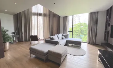 For rent 3 bedrooms condo in Khlong Toei, Bangkok