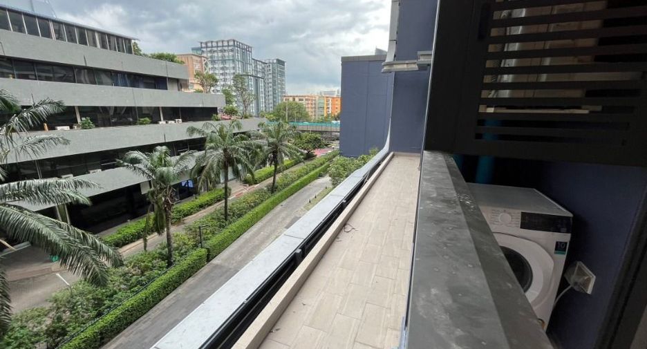 Wohnung zur Miete mit Studio in Suan Luang, Bangkok