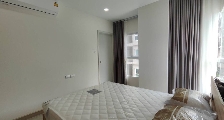 For rent 2 bedrooms condo in Bang Phlat, Bangkok