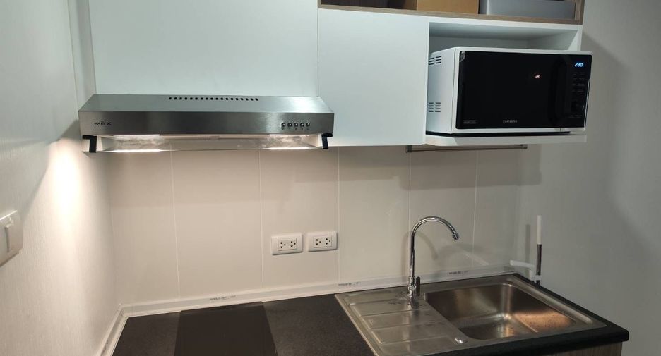For rent 2 bedrooms condo in Bang Phlat, Bangkok