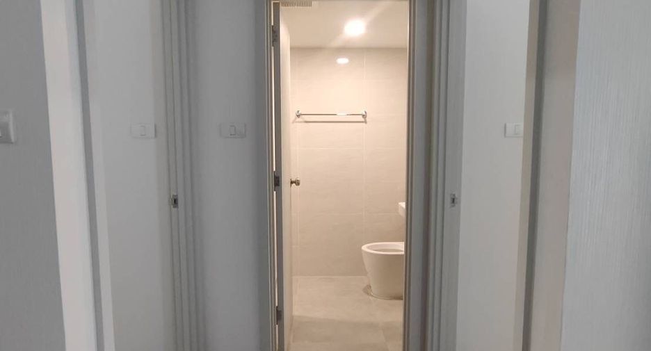 For rent 2 bedrooms condo in Bang Phlat, Bangkok