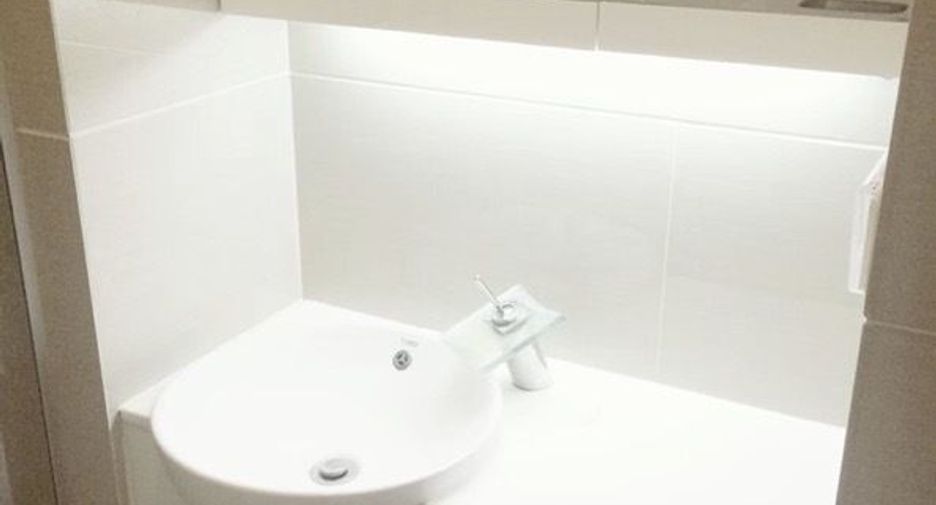 Wohnung zur Miete mit Studio in Huai Khwang, Bangkok