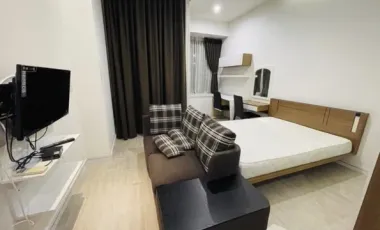 Wohnung zur Miete mit Studio in Huai Khwang, Bangkok